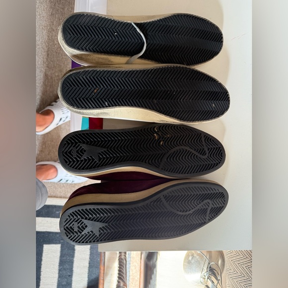 Golden Goose sneakers great condition - Picture 2 of 3